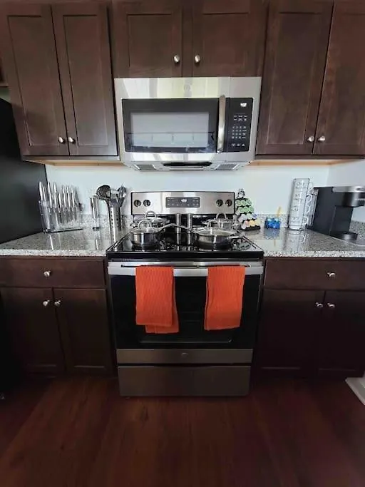 Hidden Gem Walk To Beale St Free Gated Parking Apartment Memphis
